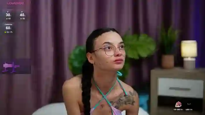 2025/08/21/stripchat-rachelrave-21-34-04