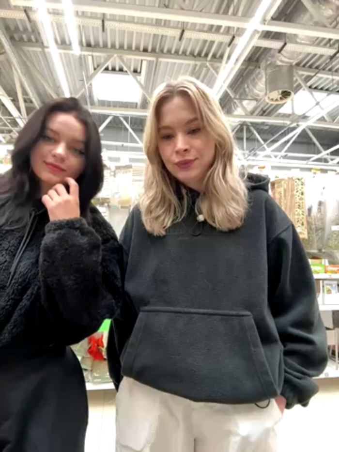 Cum_girlss