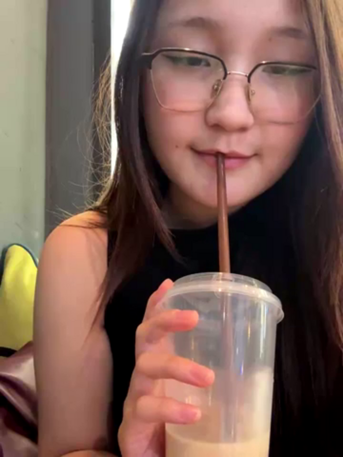 KissMeEva