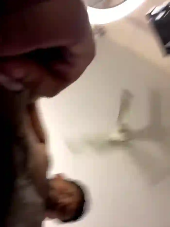 2025/08/23/stripchat-redchili8888-00-41-34