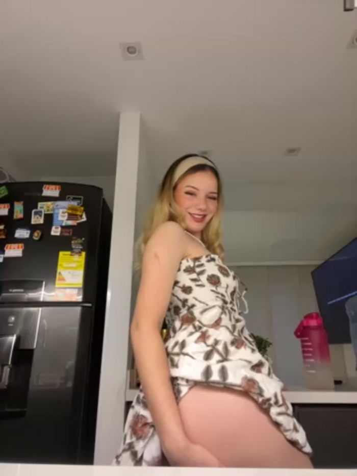 NicoleCut
