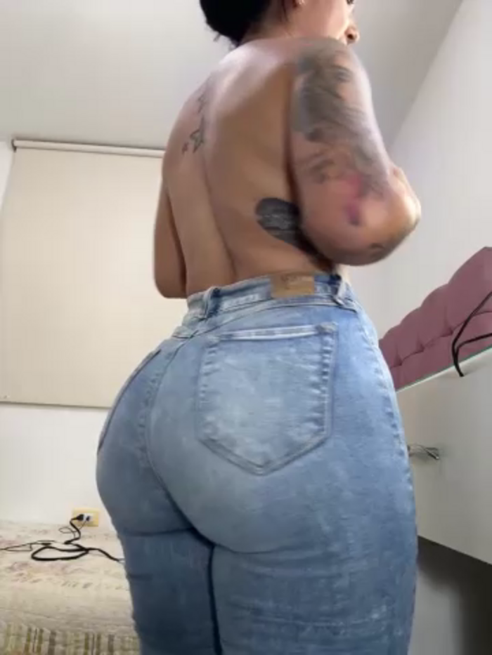 lau_ass_goddess