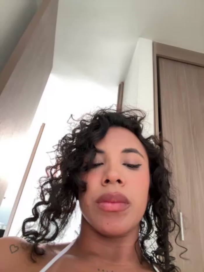 Brunettexio
