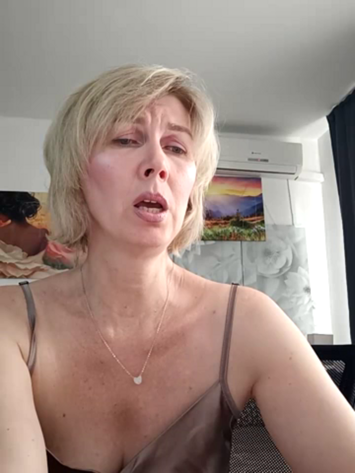 stellahere8
