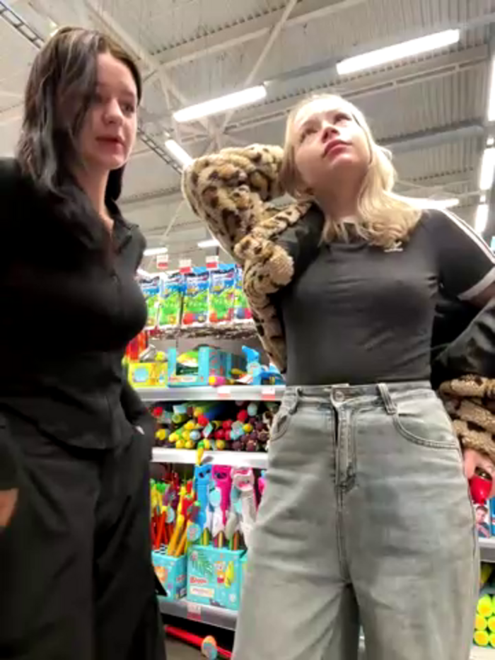 Cum_girlss