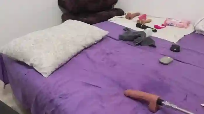 2025/08/25/stripchat-b0uncingb00bs-05-09-21