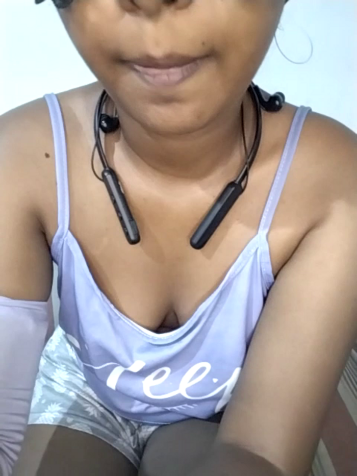 Ashugril_hot