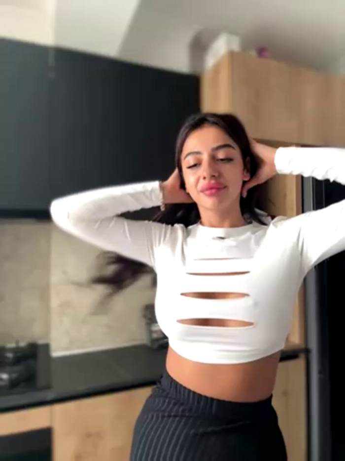 LaraVegas_