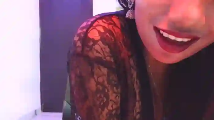 2025/08/25/stripchat-vaarsha-22-34-56