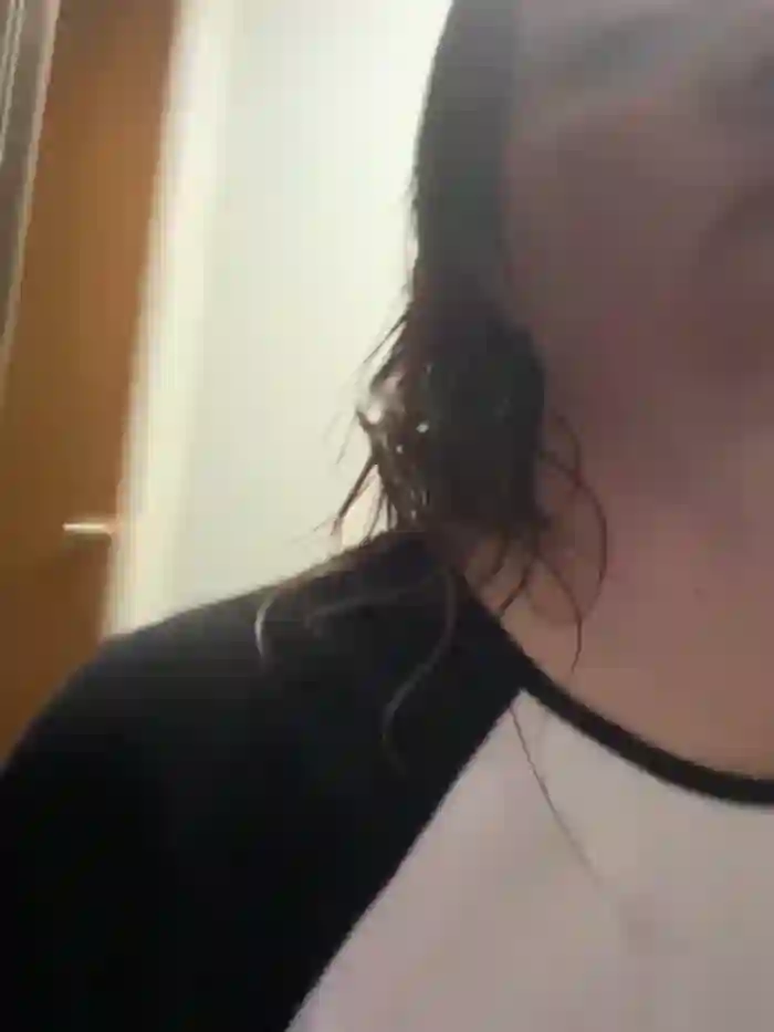2025/08/26/stripchat-wakeandblaze-14-34-52