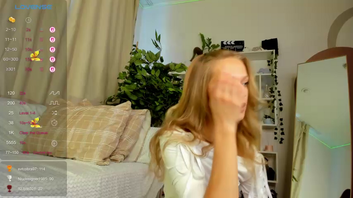 Kara_smalltits