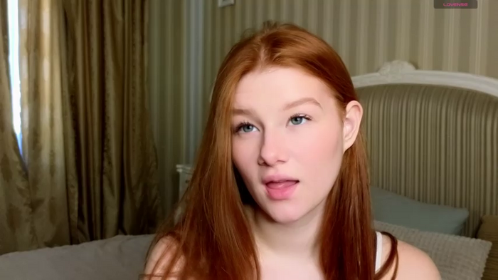 Juuulia_