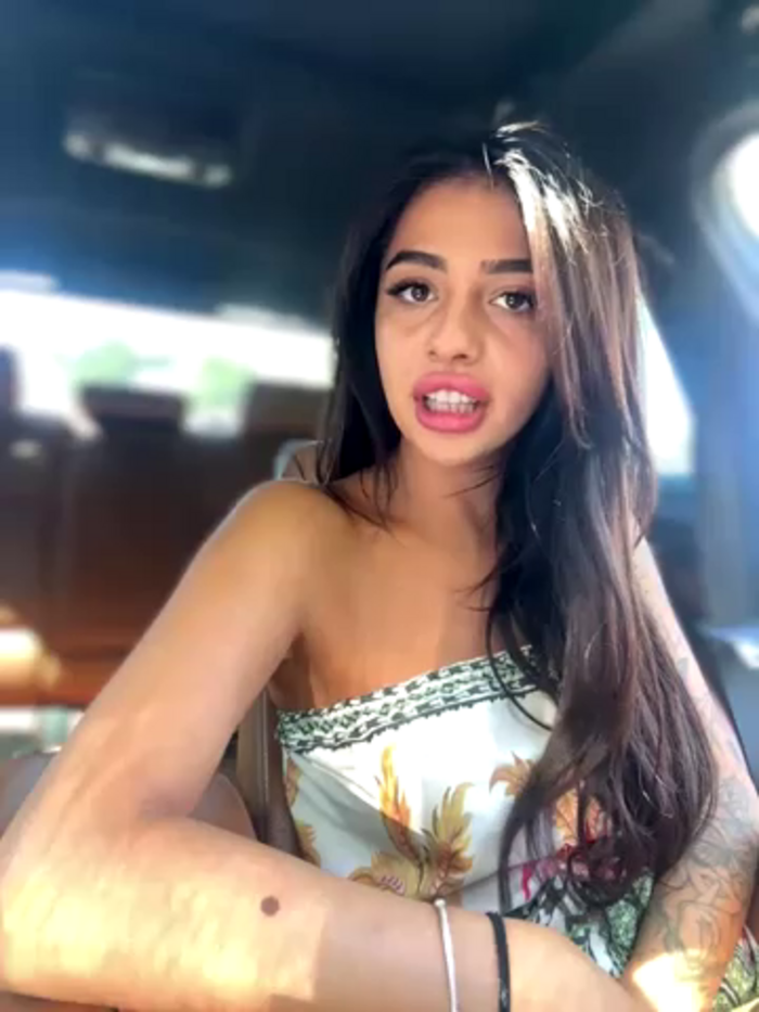 LaraVegas_