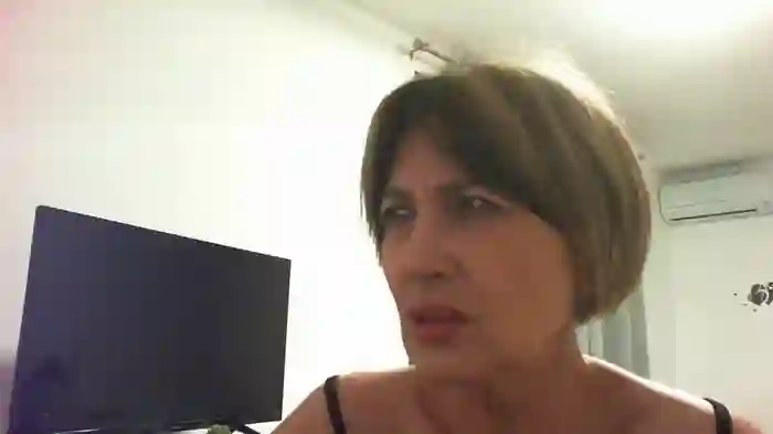 2025/08/27/stripchat-__angel78__-18-42-53