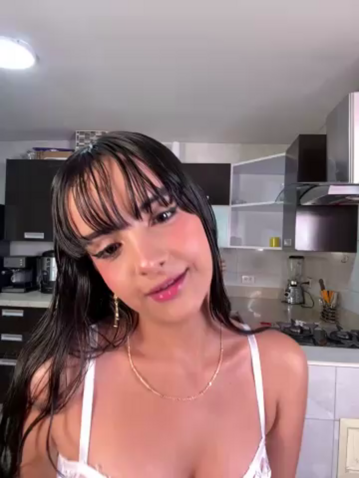 kevin_hotgirls