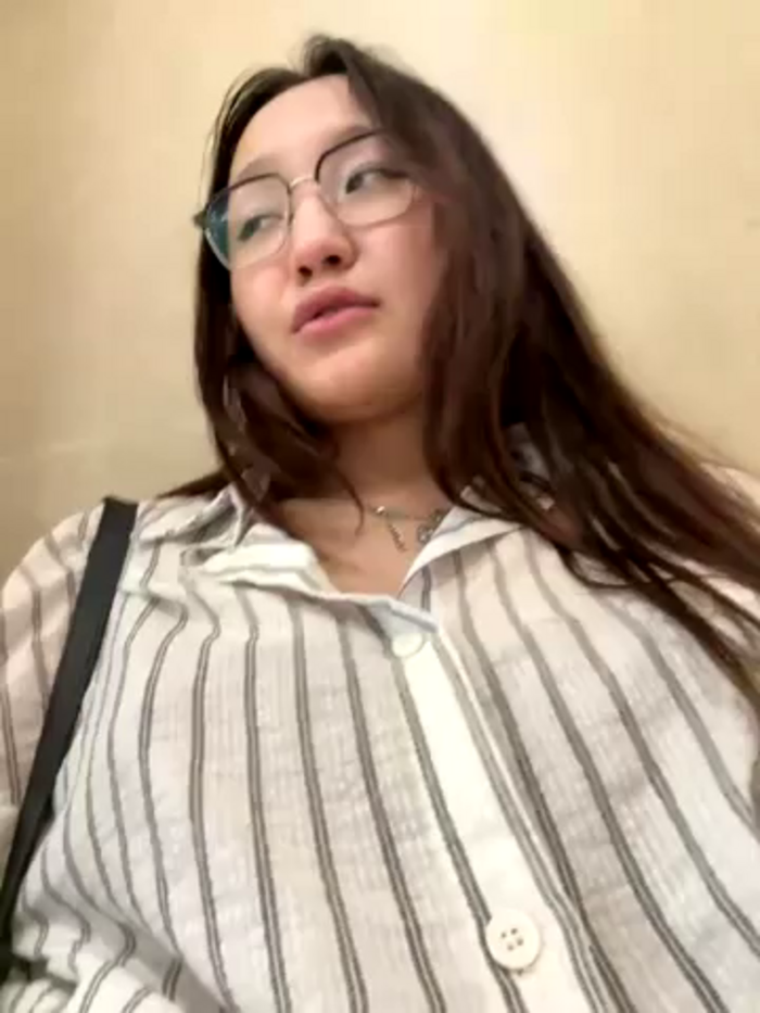 KissMeEva