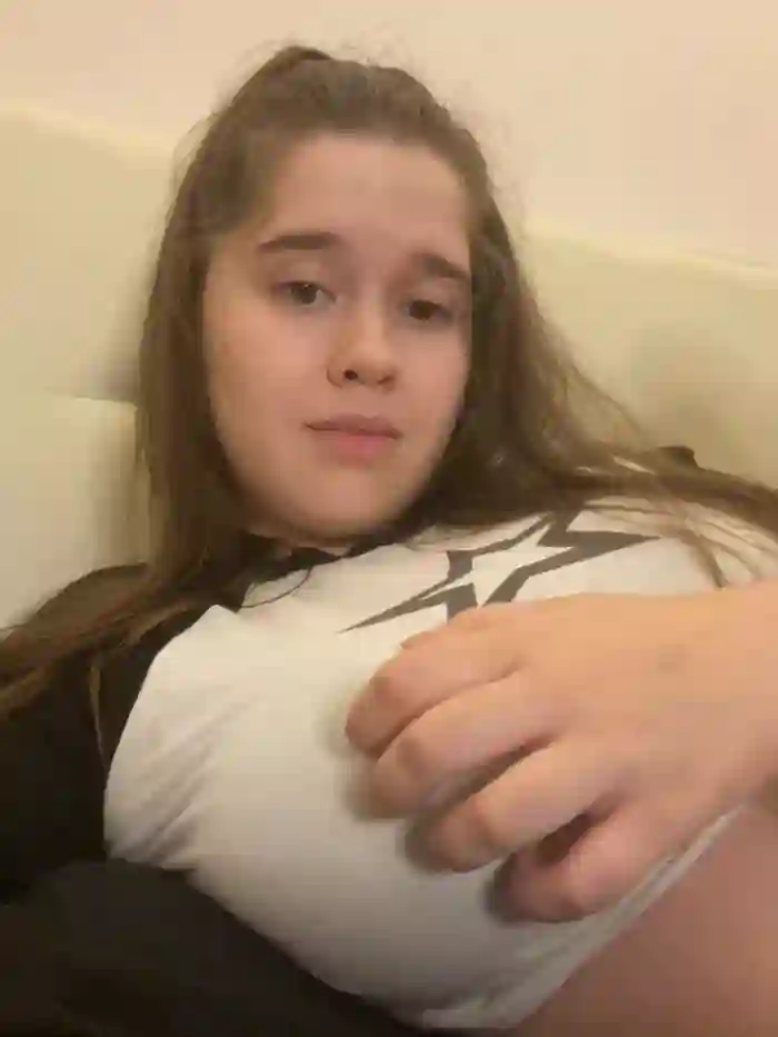 2025/09/09/stripchat-hornygirlh-00-40-05