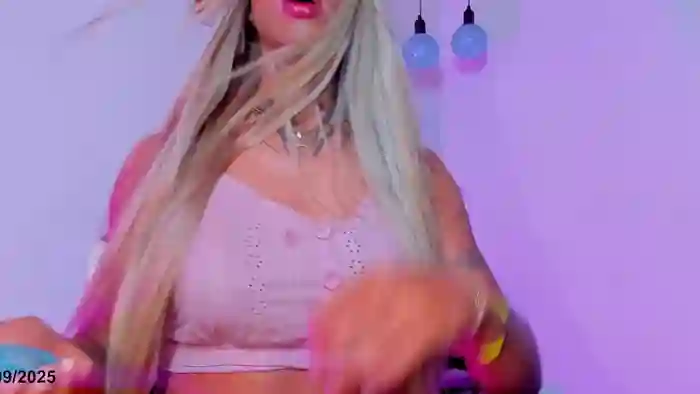 2025/09/09/stripchat-arianna_t-19-52-46