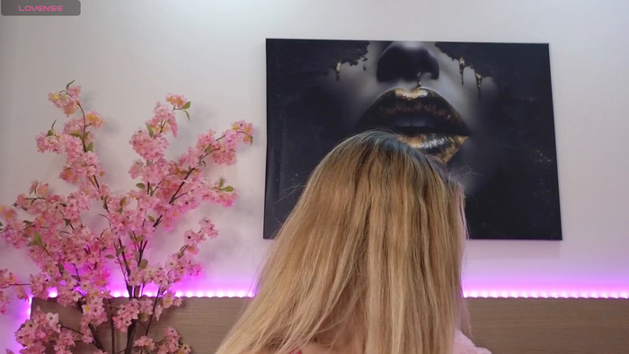 anexblondie