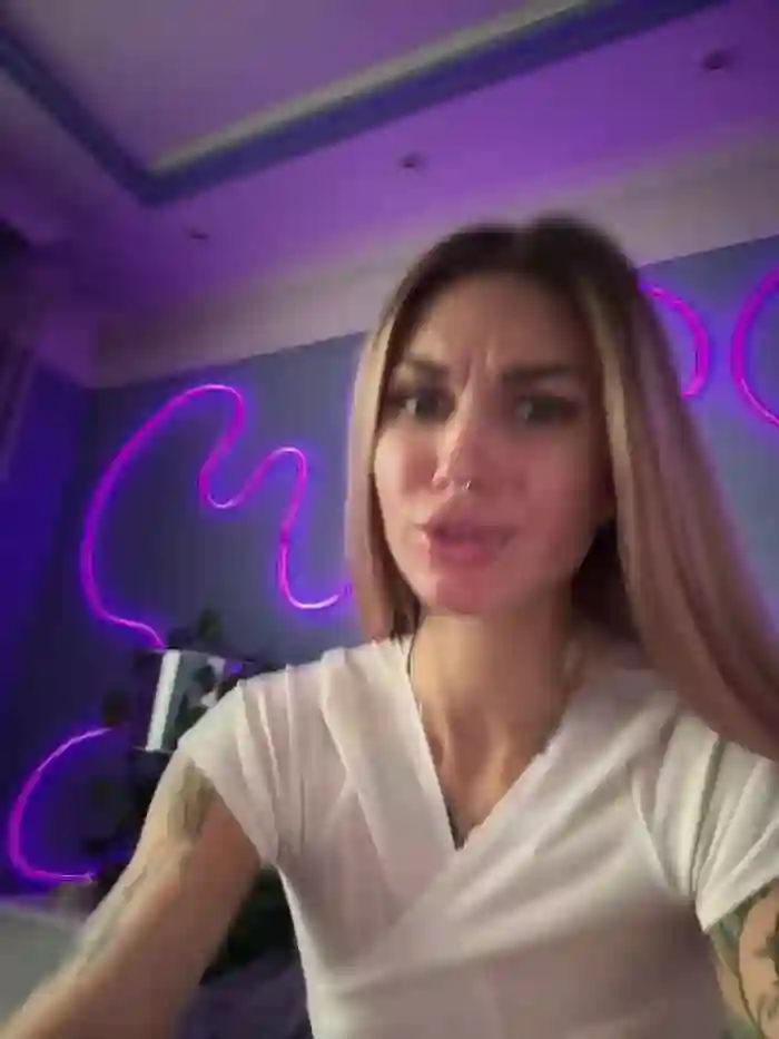 2025/09/13/stripchat-charming_ritta-03-53-54