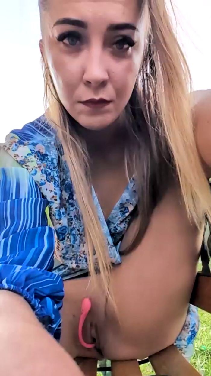 Risky_girl23