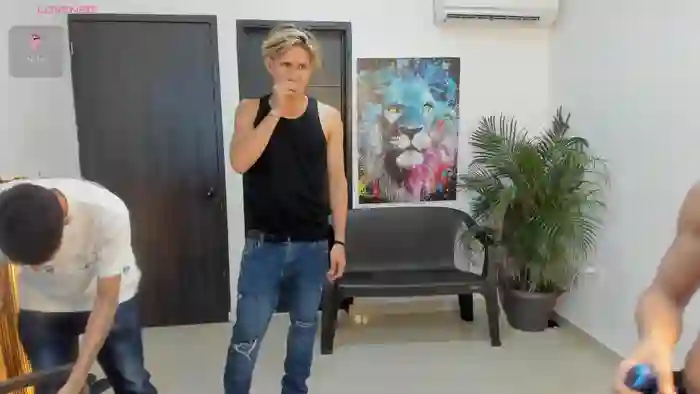 2025/09/13/stripchat-voyeurism_guyss-23-43-49