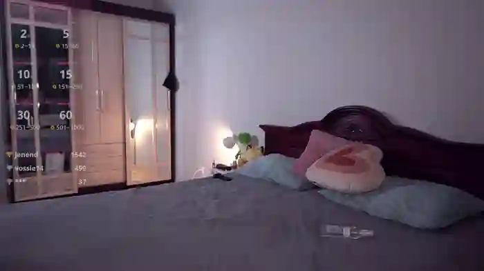 2025/09/14/stripchat-alicehorngry-22-45-32