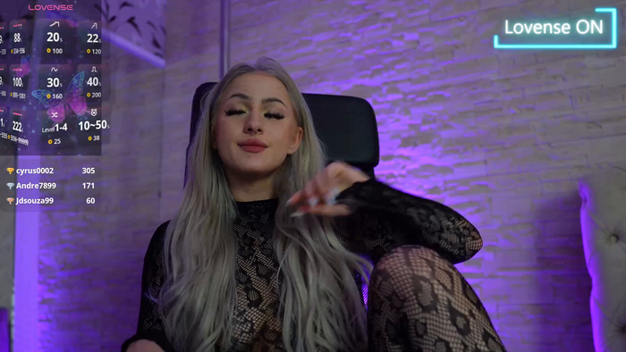 LucyLextonX