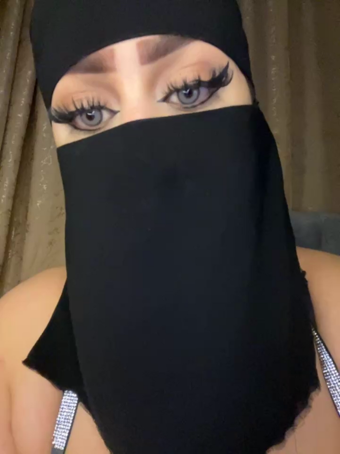 QueenDina777