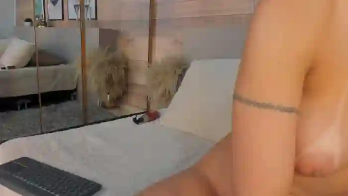 2025/09/15/stripchat-ammyscott-04-58-37