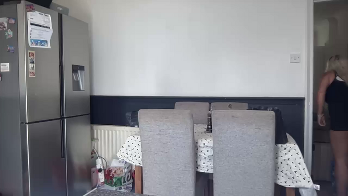 Bustyblondebabe32