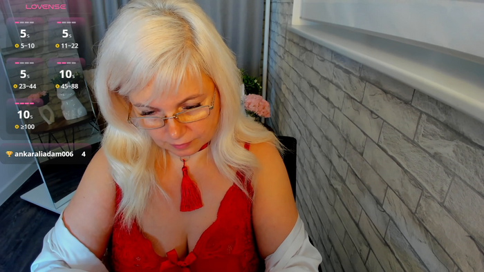Hella_Fabel