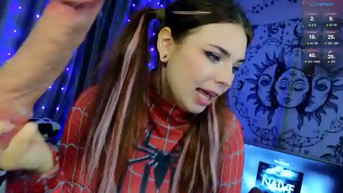 2025/09/15/stripchat-katerinchik-16-30-19
