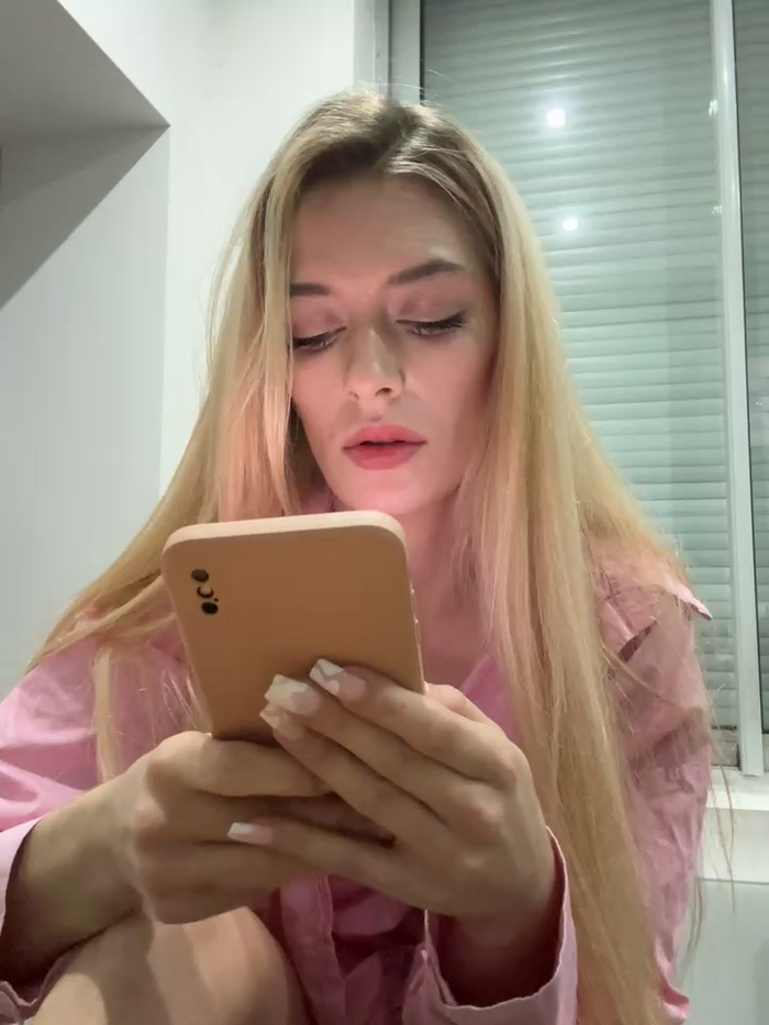 Bellalolahot