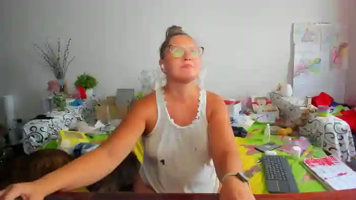 2025/09/17/stripchat-iamyournarcotic-14-55-48