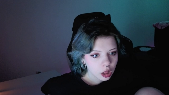 Alice_Zev