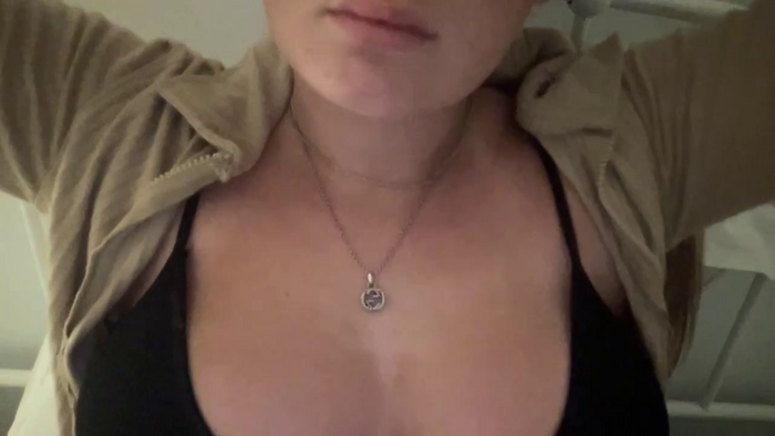 KaraLeee