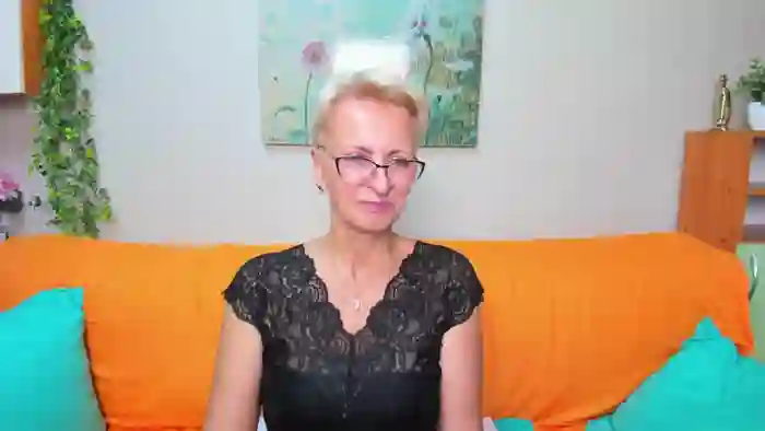 2025/09/19/stripchat-iamyourdream89-20-12-46