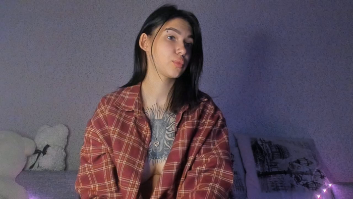 ArianaWalker77
