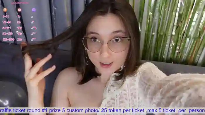 2025/09/20/stripchat-beckymartens-04-26-10