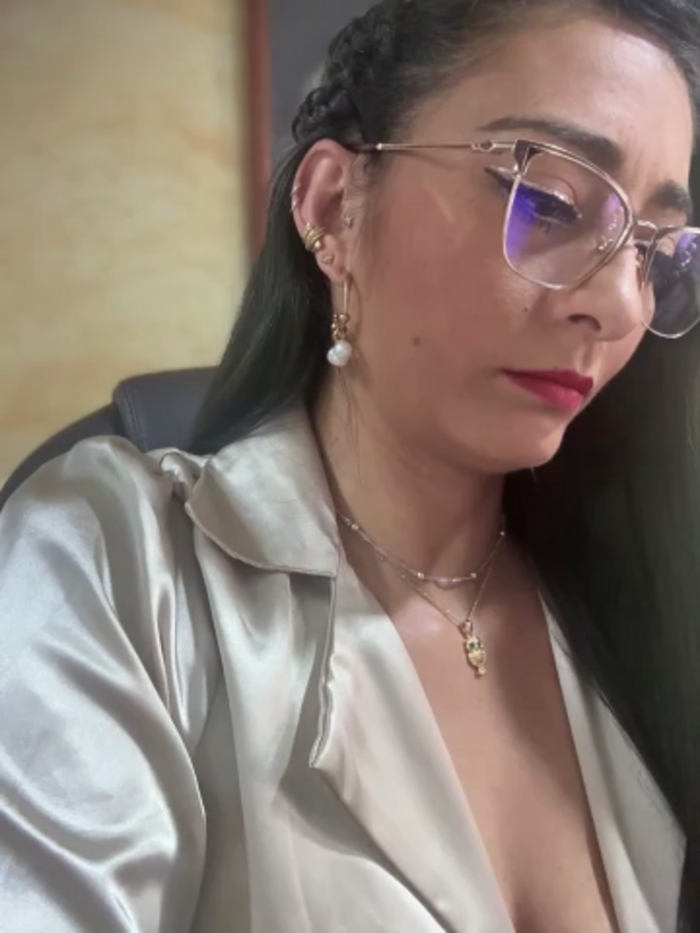 _Bella-Office1