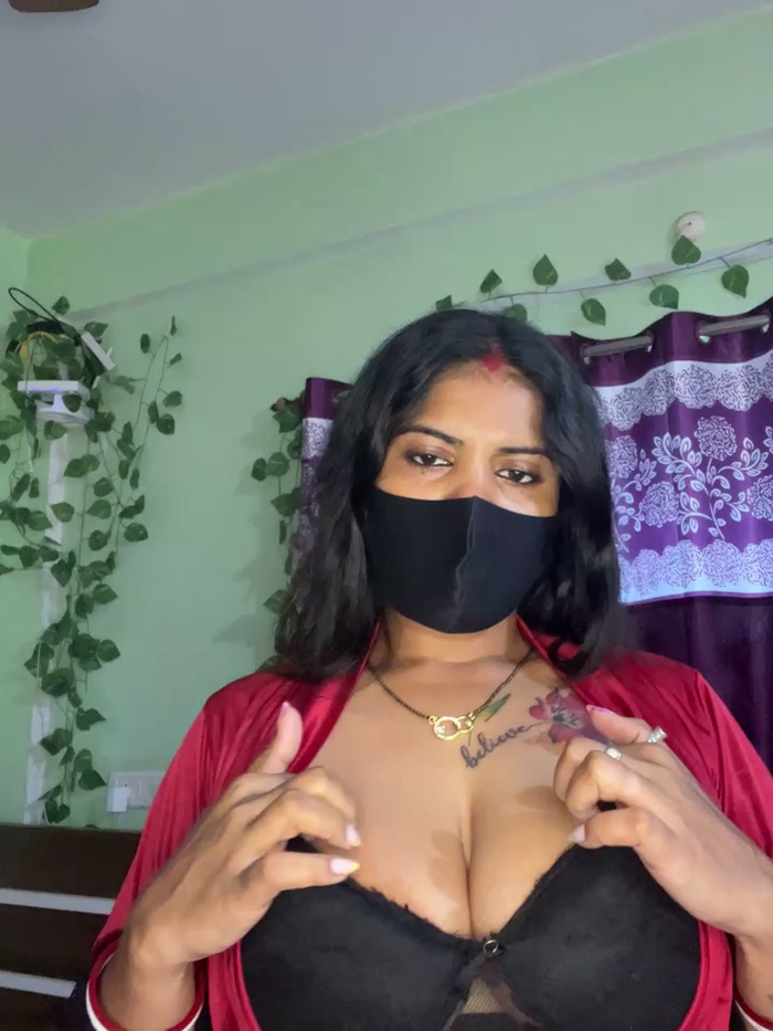 V-Hot-Sweti