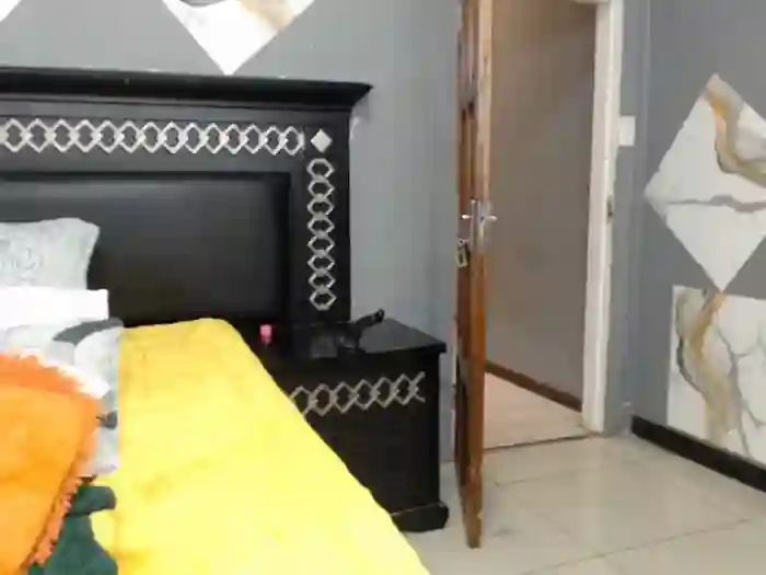 2025/09/22/stripchat-tamaradee4kings-00-32-28