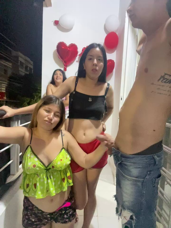 royalgirls_x