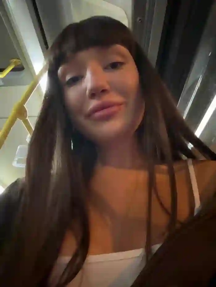 2025/10/02/stripchat-sophie_avory-19-47-31