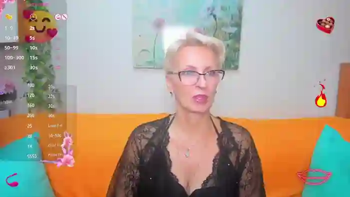 2025/10/03/stripchat-iamyourdream89-14-09-10