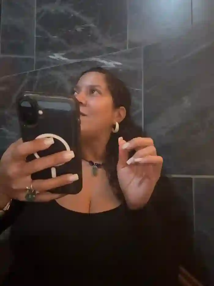 2025/10/04/stripchat-bigbuttbrooklynn-03-13-25
