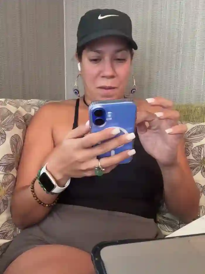 2025/10/05/stripchat-bigbuttbrooklynn-17-15-29