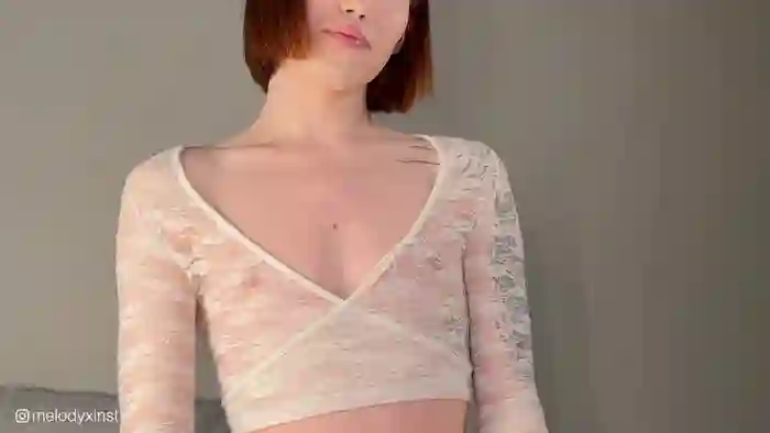 2025/10/06/stripchat-melodyxlove-06-44-01