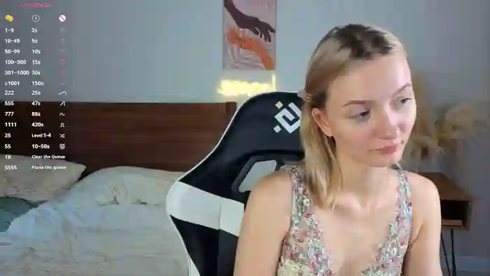 2025/10/10/stripchat-idavalenti-05-35-21